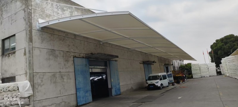 如何选择六合区遮阳篷公司？膜结构车棚行业现状与优质公司推荐-1